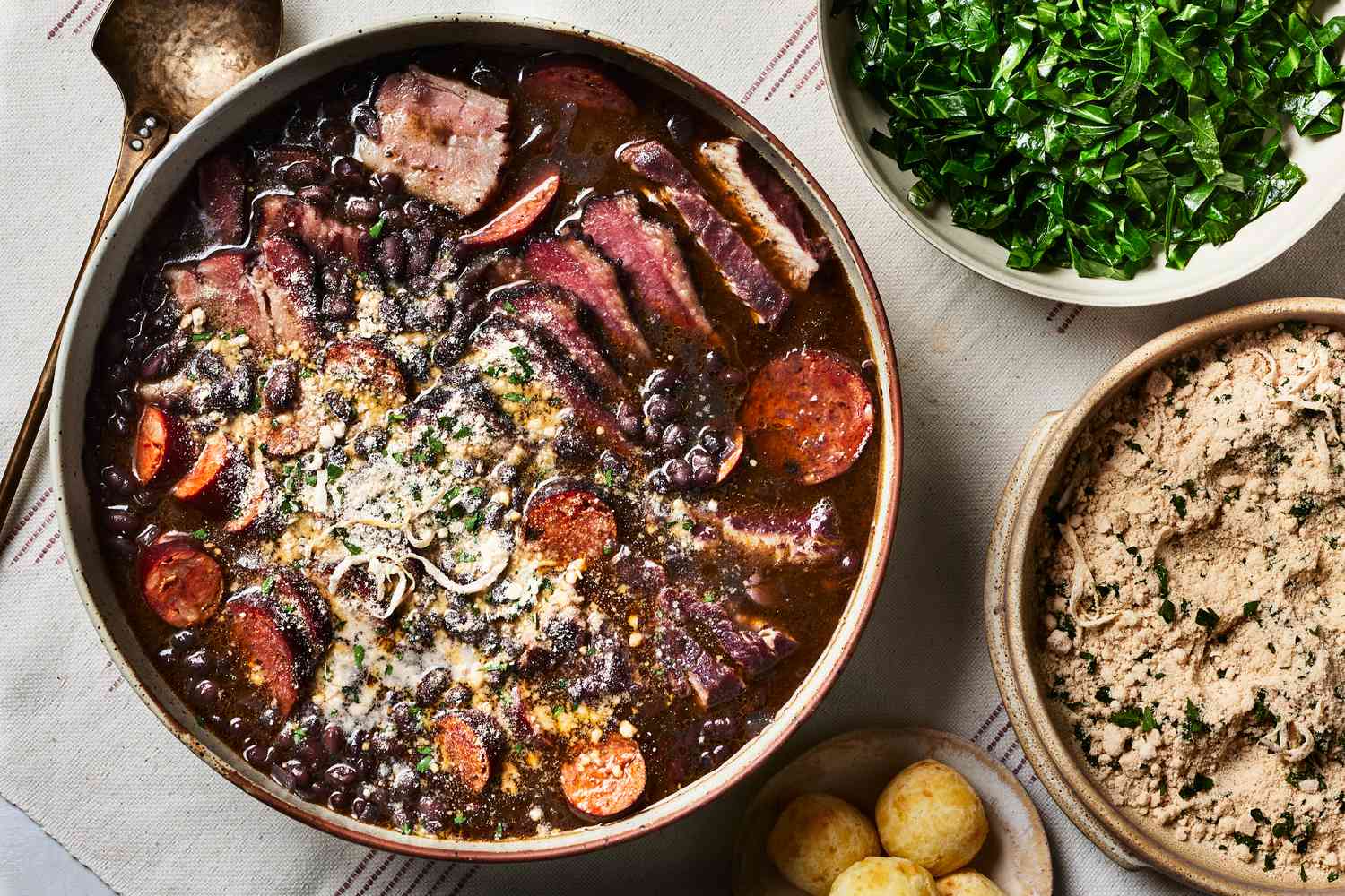 פייז'ואדה (Feijoada)